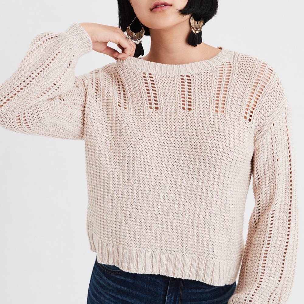 AMERICAN EAGLE BALLOON SLEEVE TAN SWEATER